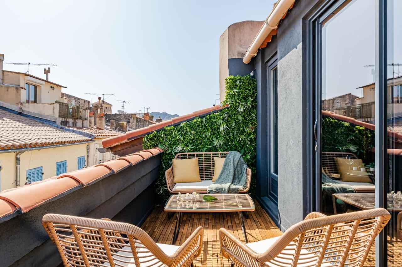Loft En Ville - Duplex Terrasse Coeur Historique Avec Vue Degagee & Parking Souterrain Offert La Ciotat Exterior foto